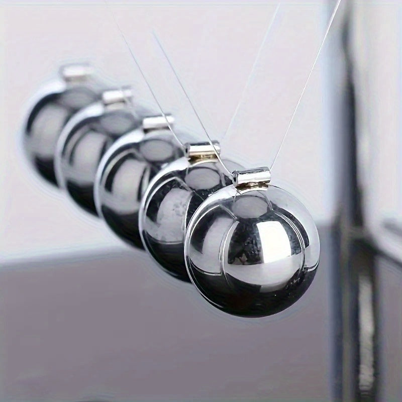 Newton's Cradle - frame detail